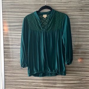 Elastic waist blousy lace top